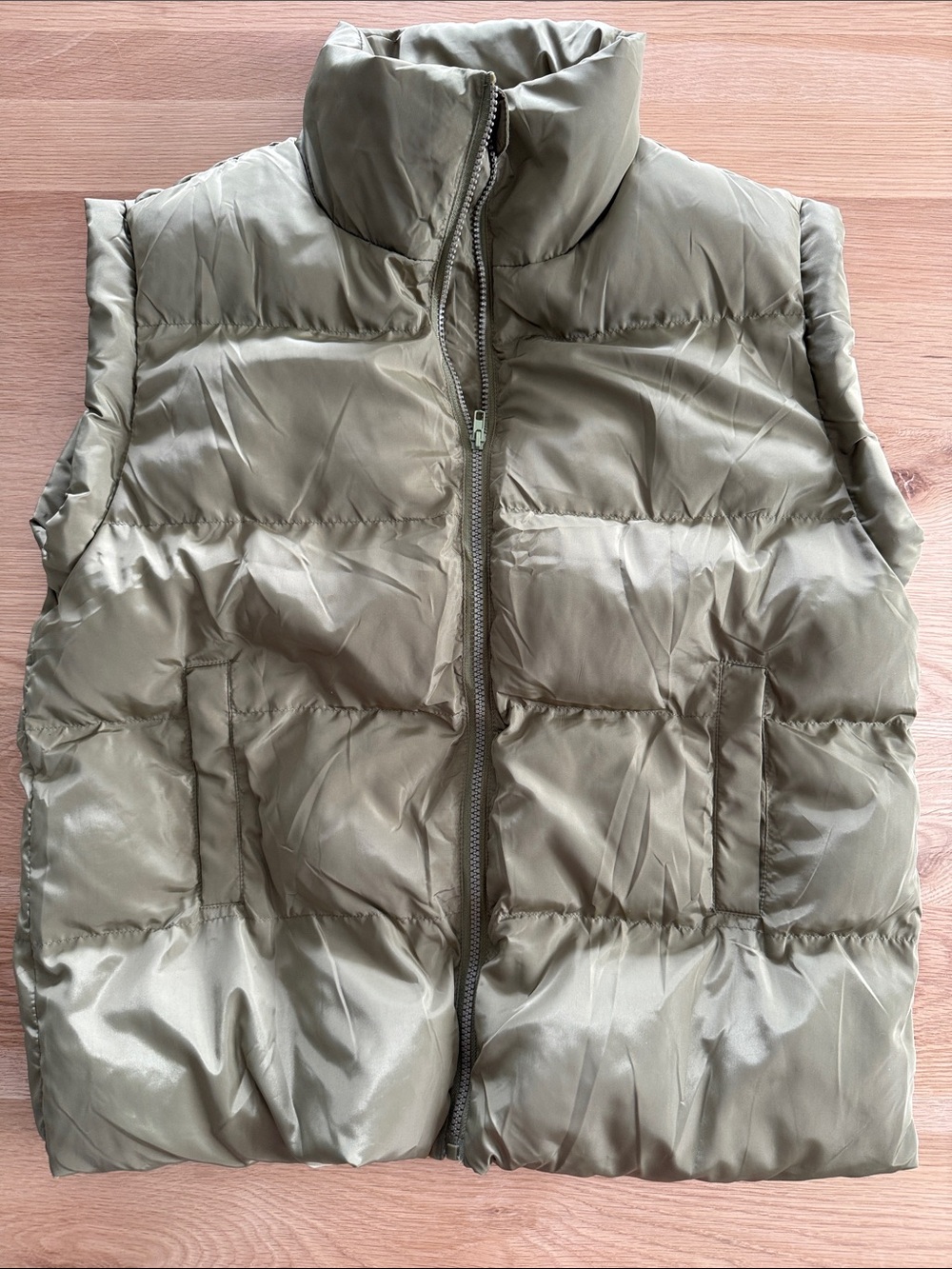 NWT Women's Olive Puffer Vest - Lightweight Quilted Vest